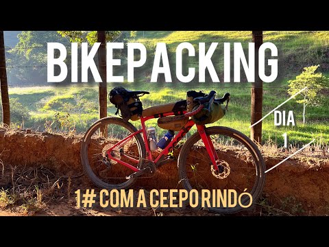 Saco de bivaque em uso em saída outdoor