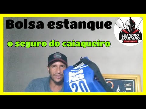 Bolsa estanque como seguro do caiaqueiro