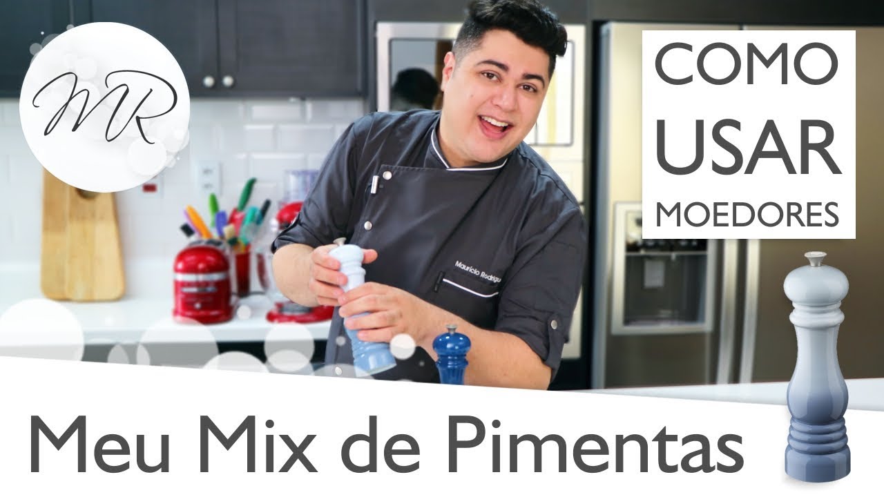 Moedor manual para pimenta em grãos usado para preparar temperos para churrasco