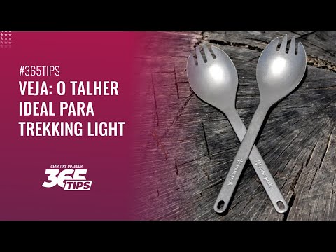 Talher de titânio leve para trekking em uso